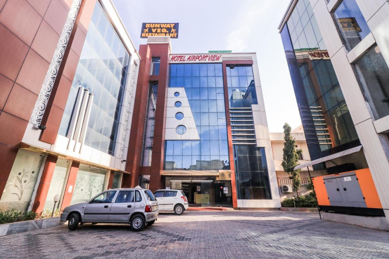 Oyo 6893 Hotel Airport View Jaipur Extérieur photo